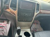 جيب جراند شيروكي ليمتد 2012 بحالة ممتازة وجيدة